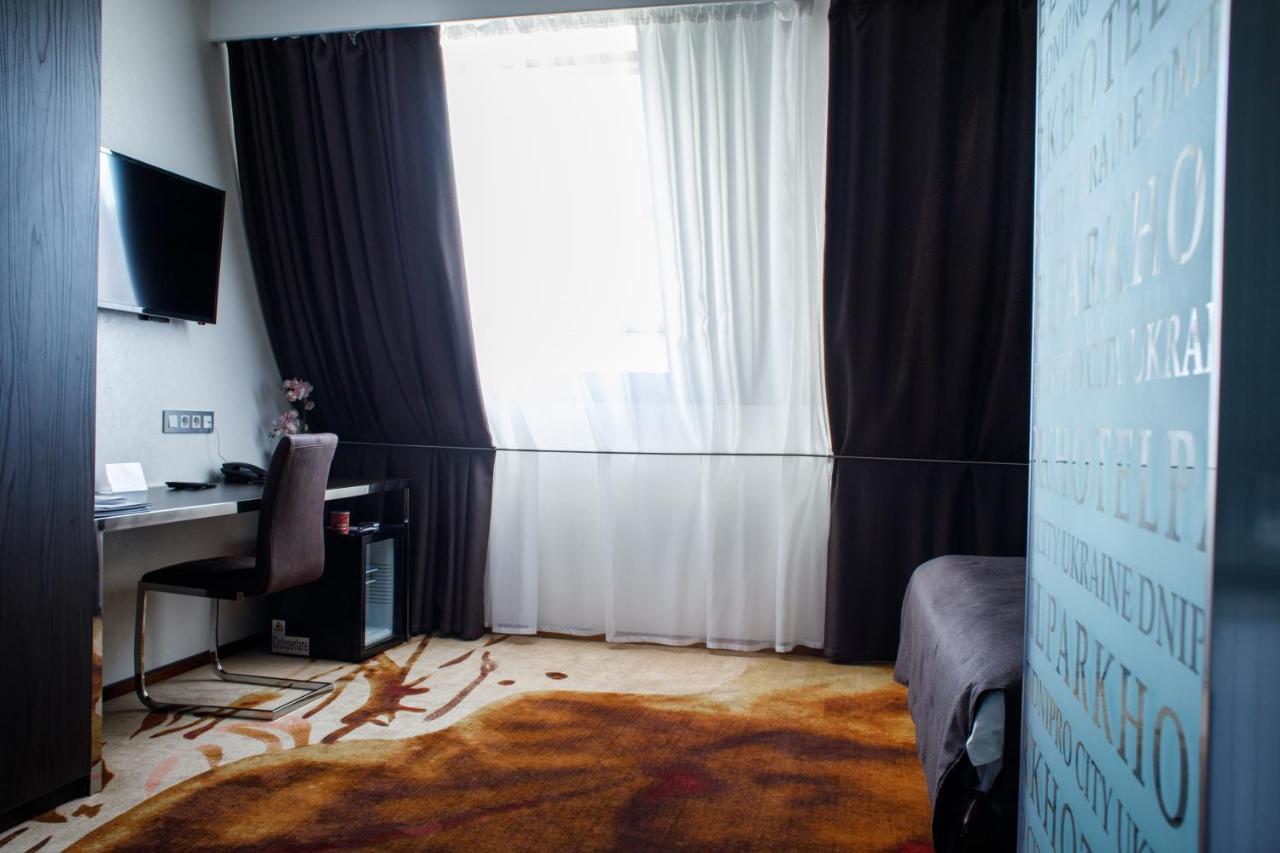 דנייפרופטרובסק Park Hotel מראה חיצוני תמונה